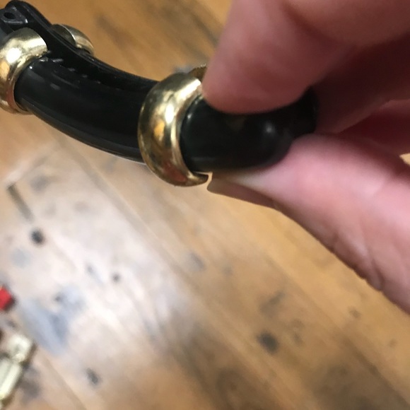 Vintage plastic hair clips - Picture 5 of 7